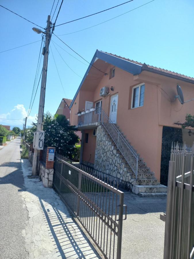 Traveler'S Rest - Near Podgorica Airport Hostel Mitrovici  Luaran gambar