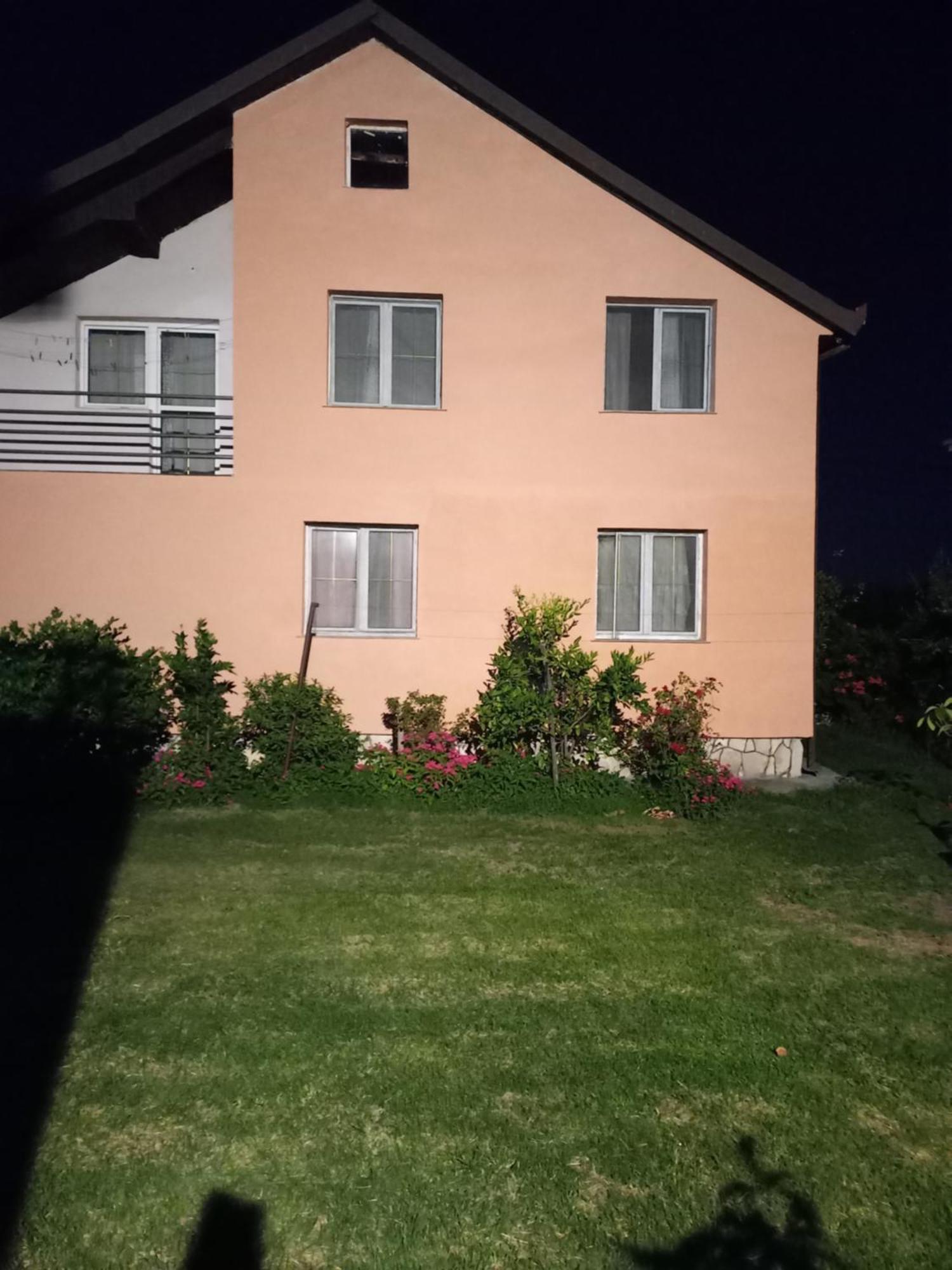 Traveler'S Rest - Near Podgorica Airport Hostel Mitrovici  Luaran gambar