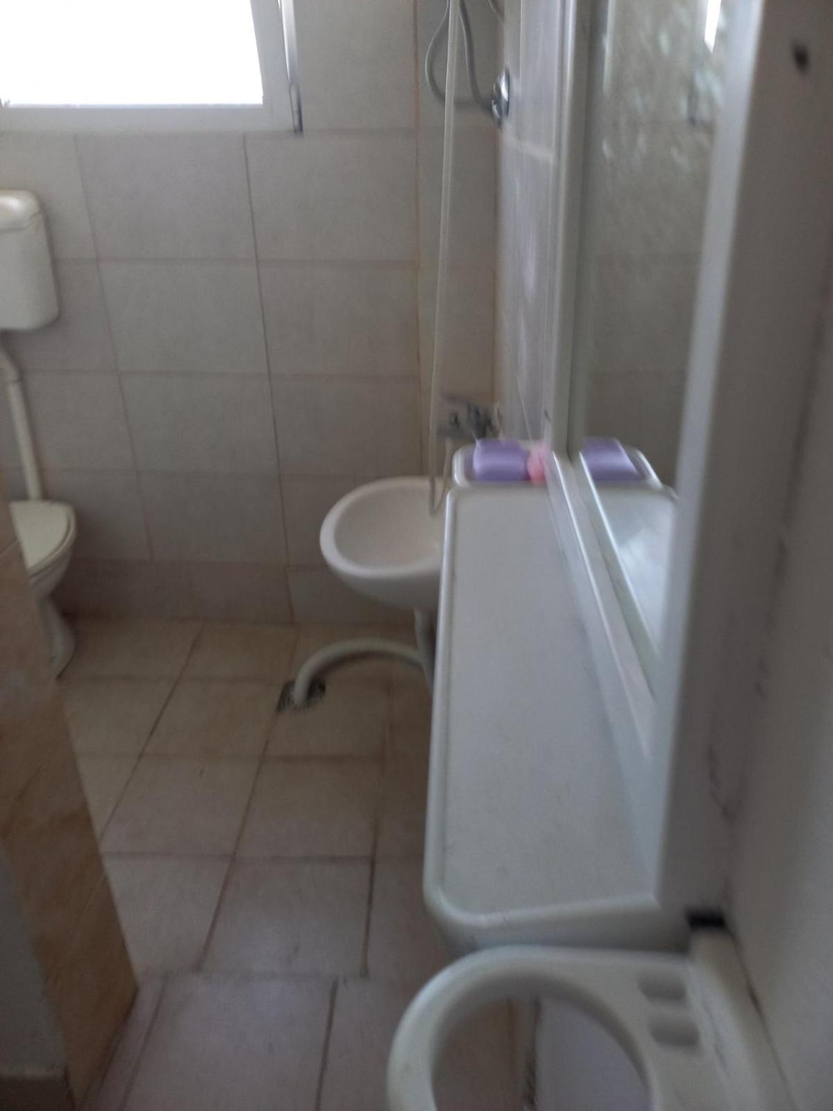 Traveler'S Rest - Near Podgorica Airport Hostel Mitrovici  Luaran gambar